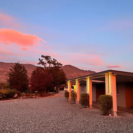 Manuka Crescent Motel Wanaka Exterior photo