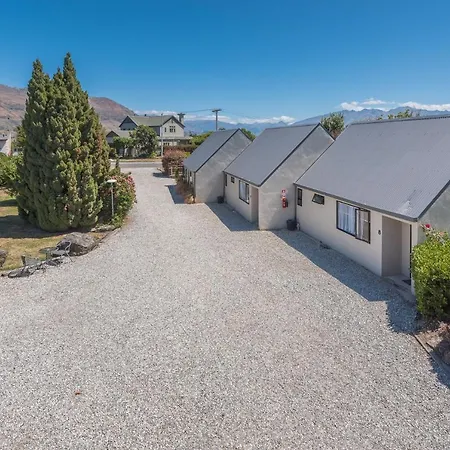 Manuka Crescent Motel Wanaka Exterior photo